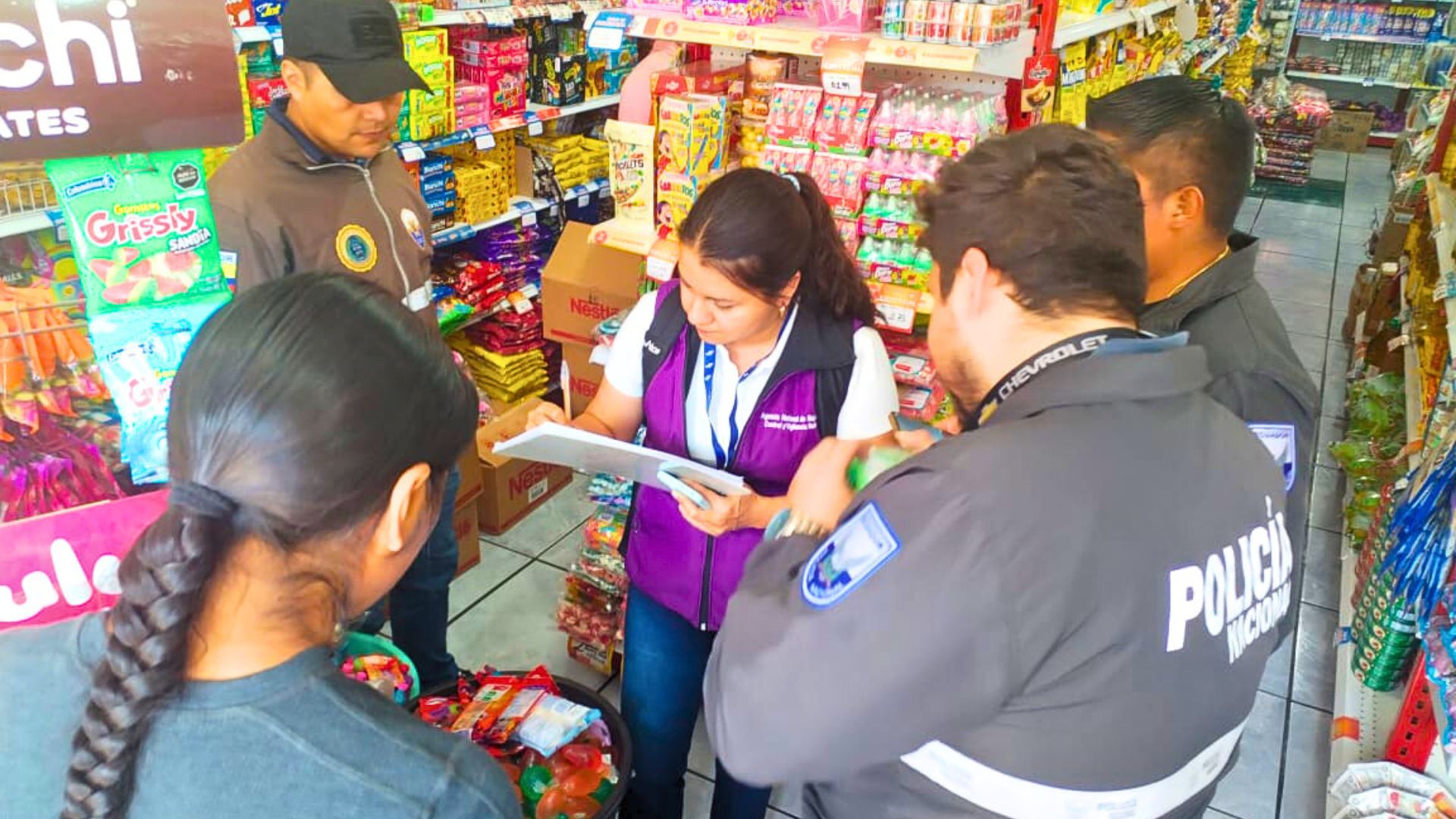 PRODUCTOS SIN NOTIFICACIÓN SANITARIA FUERA DEL MERCADO EN IBARRA Y OTAVALO