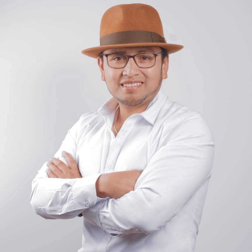 GOBERNADOR DE IMBABURA LUIS EFRAÍN AMAGUAÑA PRESENTA SU RENUNCIA