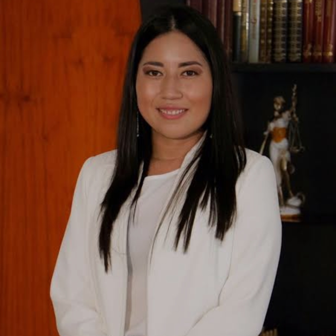 UNA MUJER ASUME LA GOBERNACIÓN DE IMBABURA EN MEDIO DE PROTESTAS