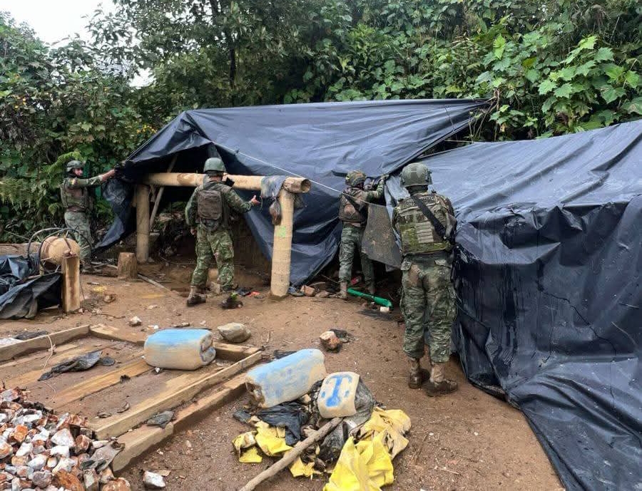 MILITARES DESMANTELAN CAMPAMENTO CLANDESTINO EN MINA VIEJA