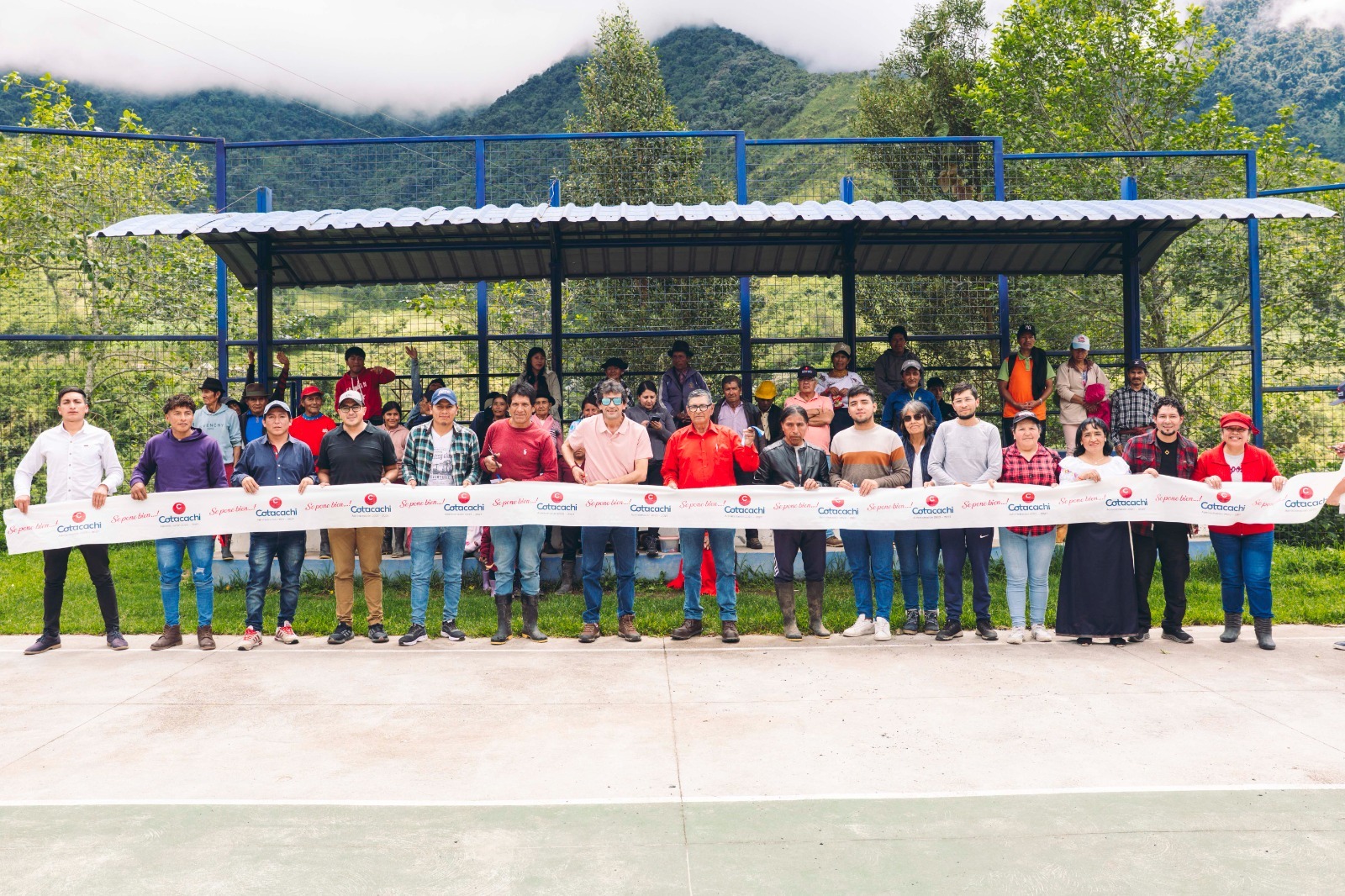 AGUA POTABLE LLEGA A AZABÍ DE MORTIÑAL Y TRANSFORMA LA VIDA EN INTAG