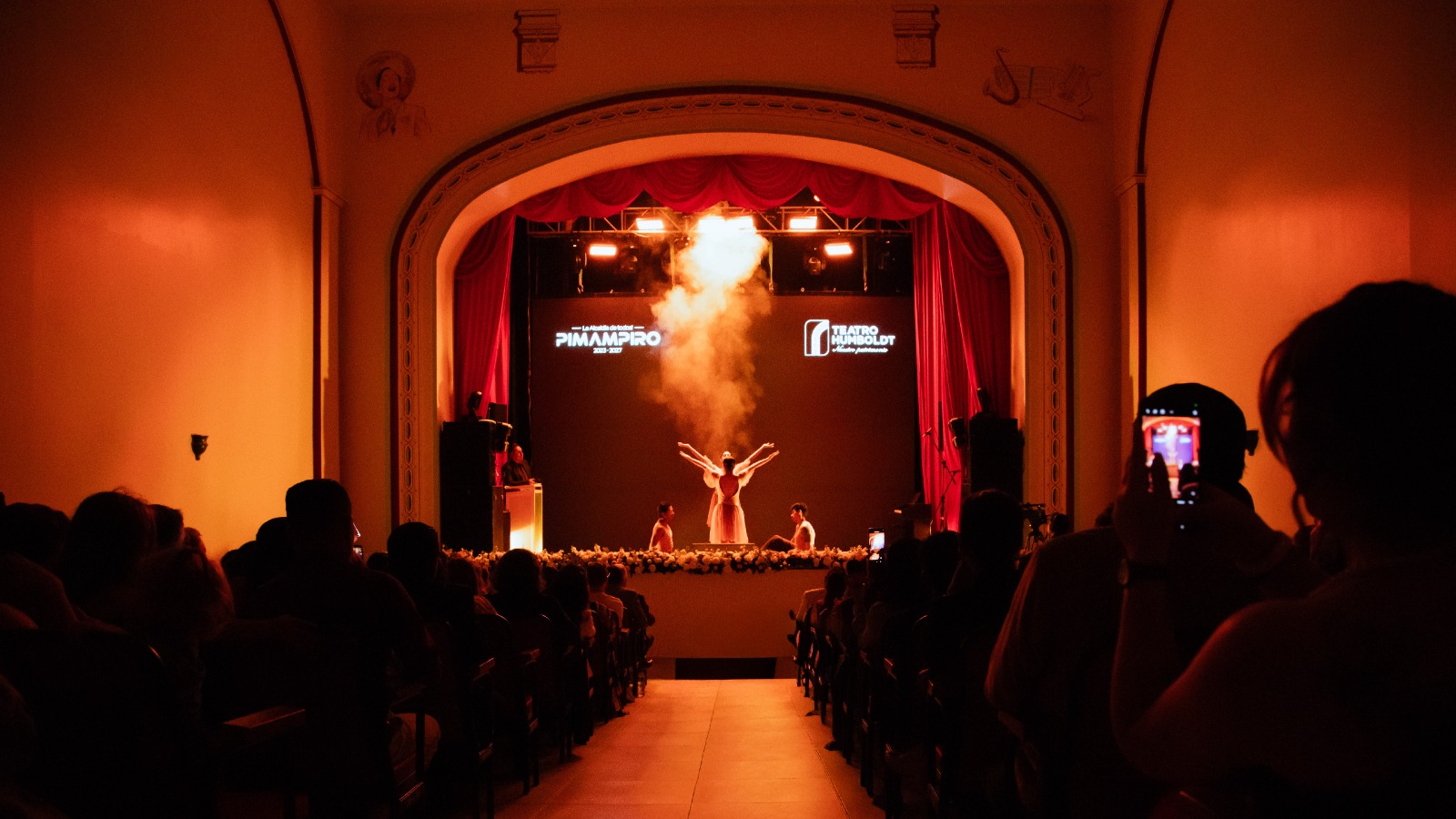 TEATRO HUMBOLDT REABRE SUS PUERTAS Y SE PROYECTA COMO EJE CULTURAL DE PIMAMPIRO