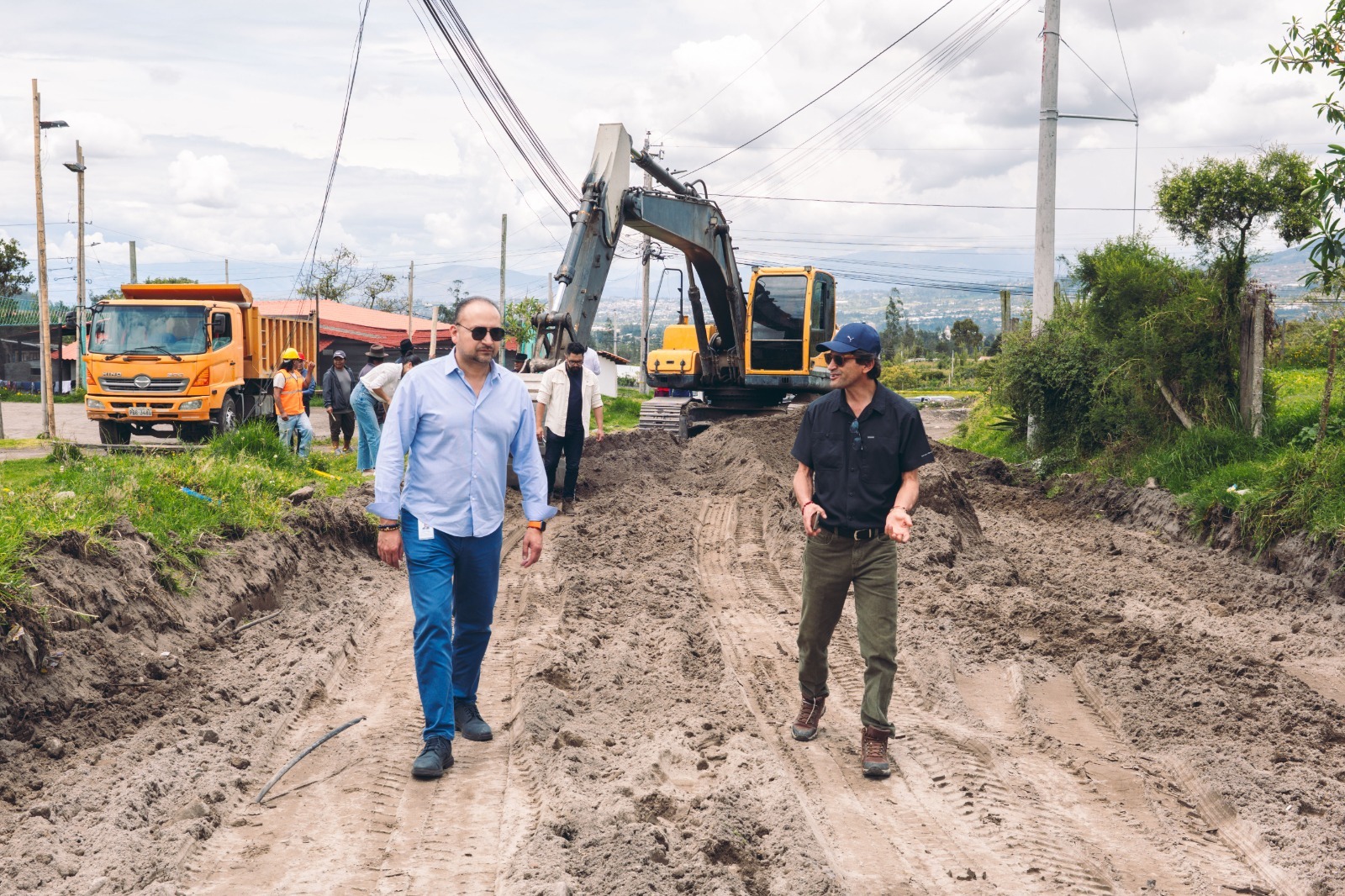 BDE VERIFICA EN TERRITORIO PROYECTOS Y AVANZA PROCESO DE FINANCIAMIENTO EN COTACACHI