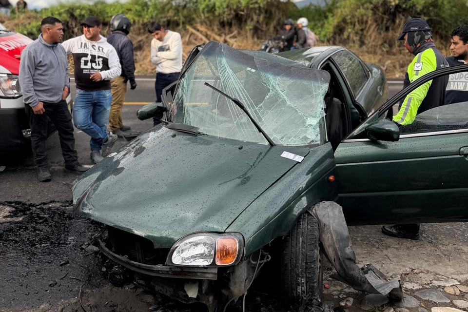 DOS HERIDOS DEJÓ UN ACCIDENTE DE TRÁNSITO EN LA VÍA A URCUQUÍ