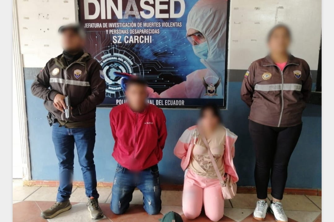 MADRE Y PADRASTRO APREHENDIDOS TRAS HALLAZGO DE MENOR SIN VIDA EN ATUNTAQUI