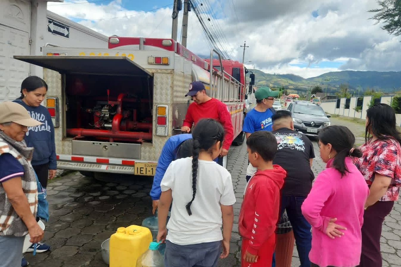 CRISIS DE AGUA EN OTAVALO: MÁS DE 10.000 PERSONAS ESTARÍAN AFECTADAS Y SIN RESPUESTAS CLARAS DE LA ALCALDÍA